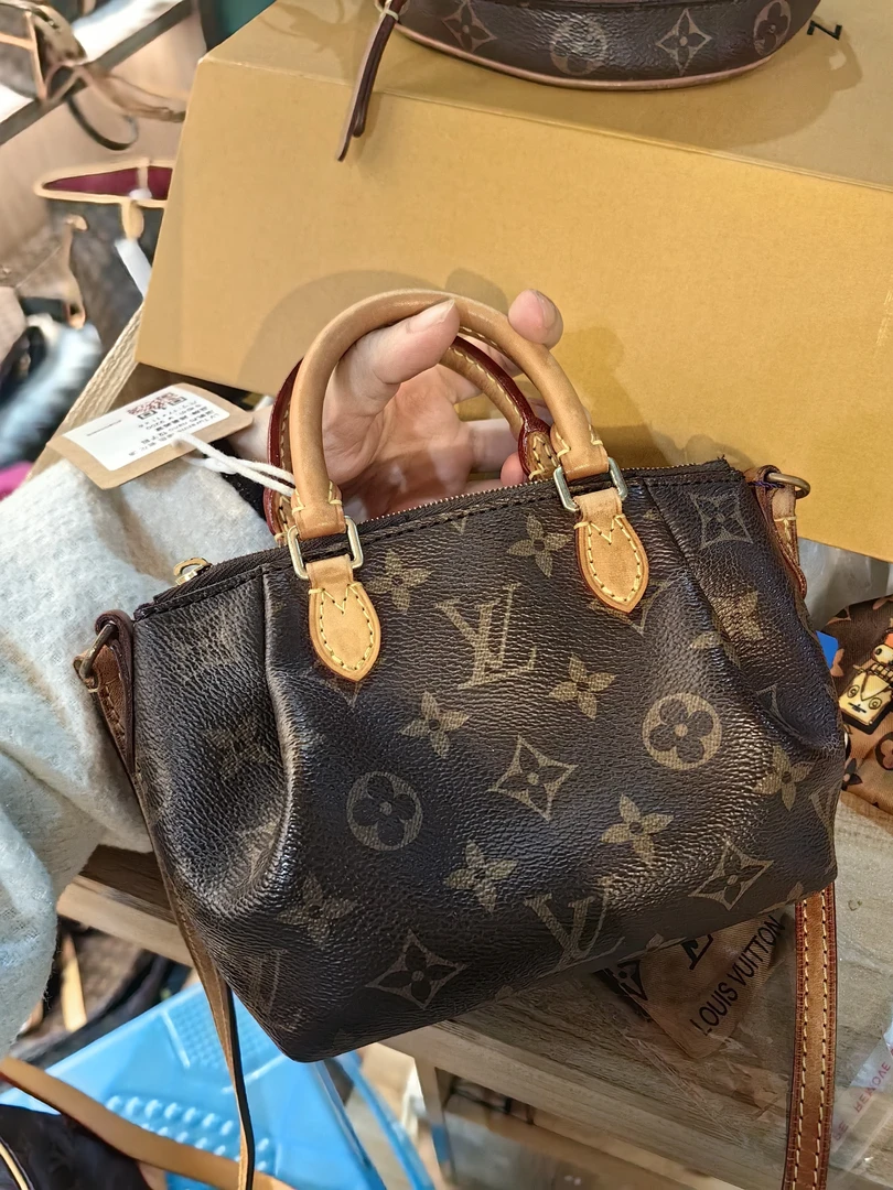 修复品lv mini小饺子,斜挎包