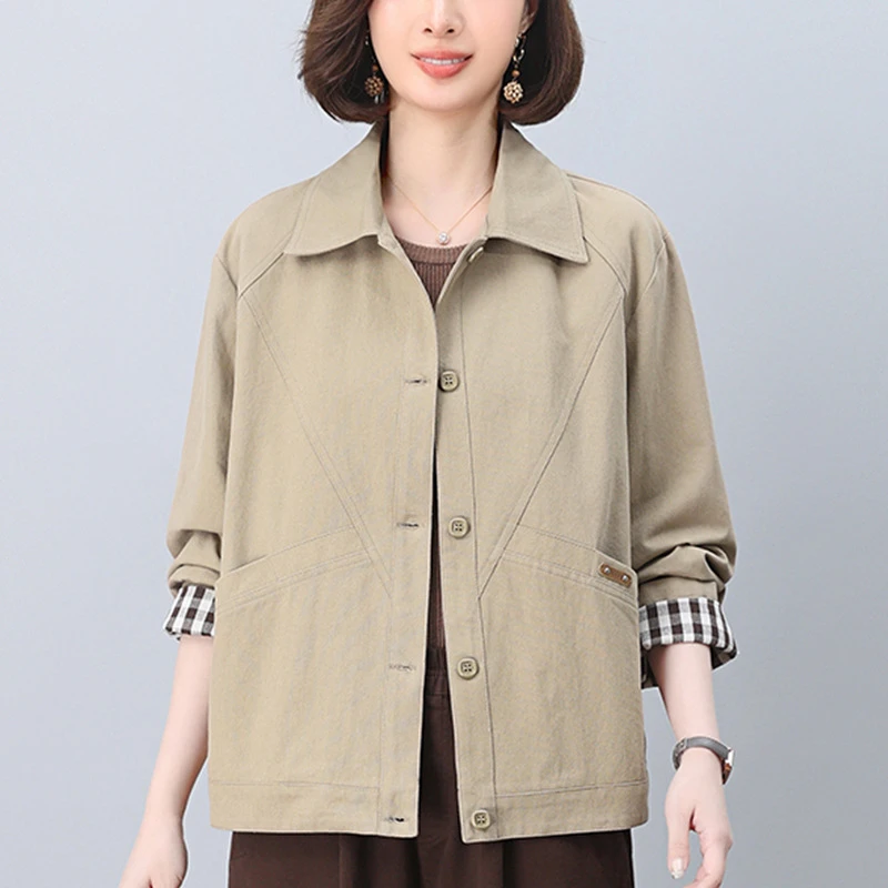 妈妈外套女款春秋2025新款短款休闲大码宽松减龄洋气百搭夹克上衣