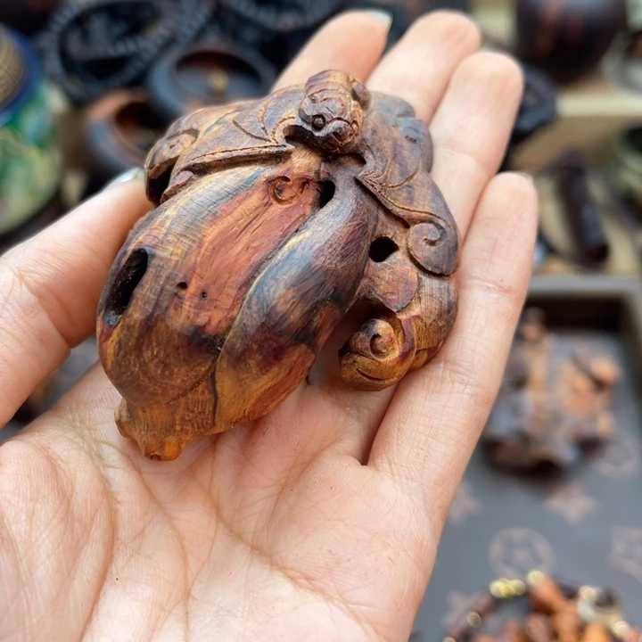 降真香其他7.0*5.5福气连连海南红降雕刻件