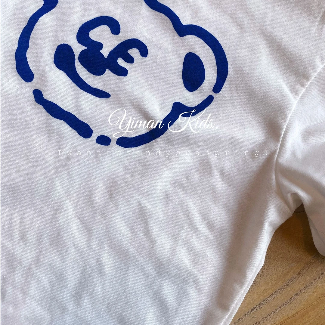 克莱因蓝小熊短袖图案印花抗起球夏季T恤白色宝宝女吸汗小童