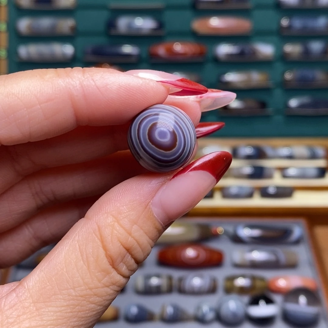 ****仌玛瑙/玉髓未镶嵌珠宝半成品