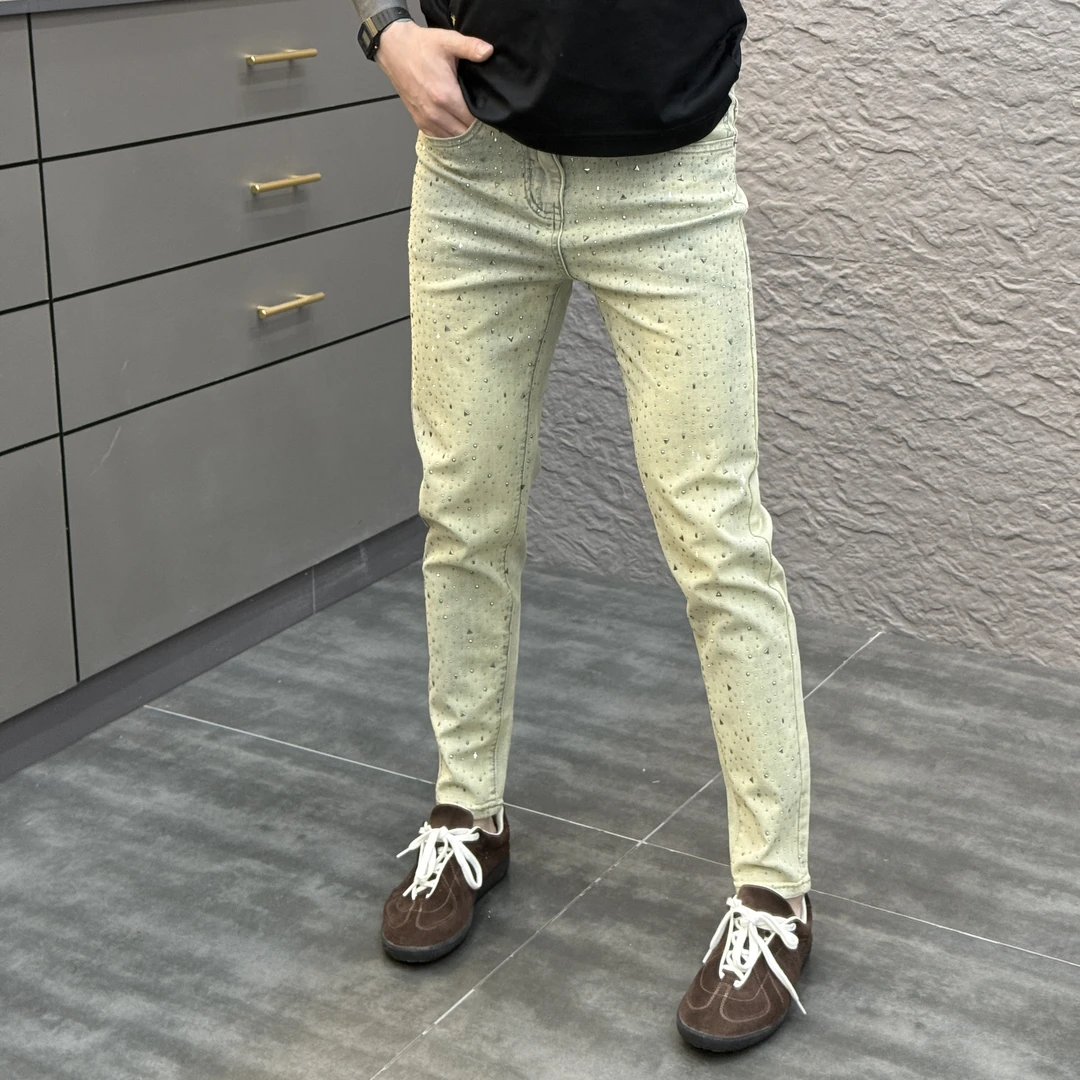 2025春季新款时尚休闲百搭夏季薄款亮钻复古男士小脚牛仔裤6262