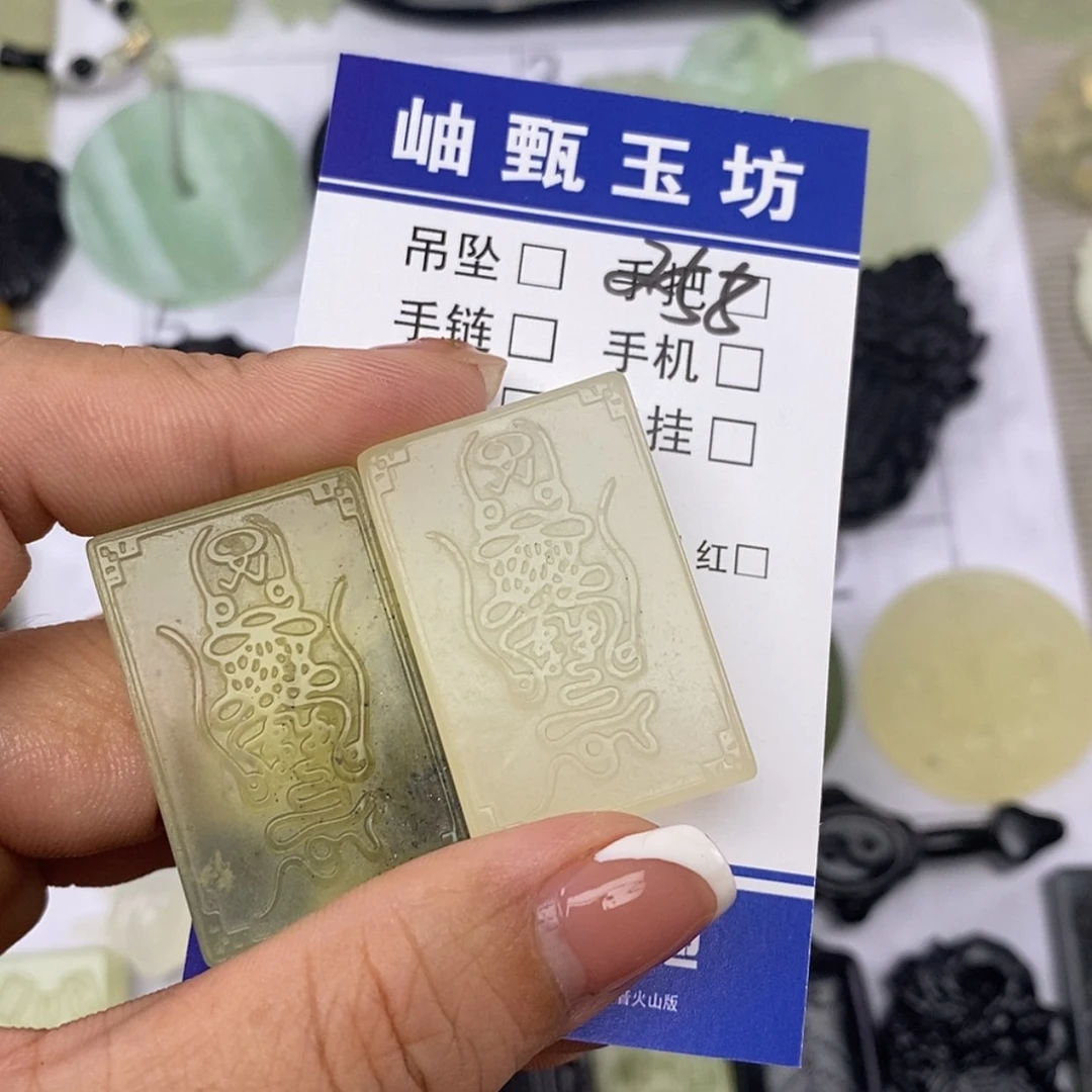 【闪购商品】岫玉未镶嵌颈饰胖**爹挂件