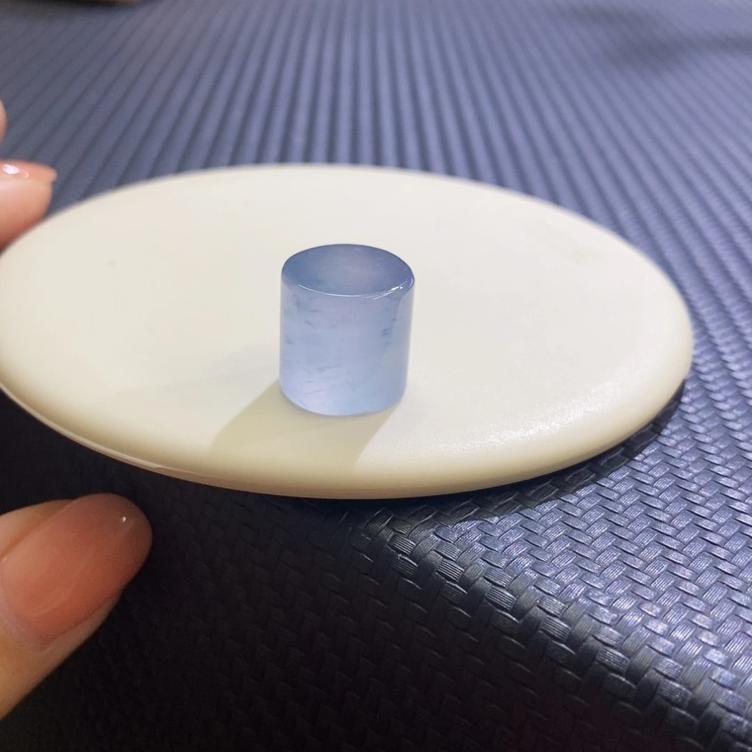 翡翠未镶嵌颈饰紫桶