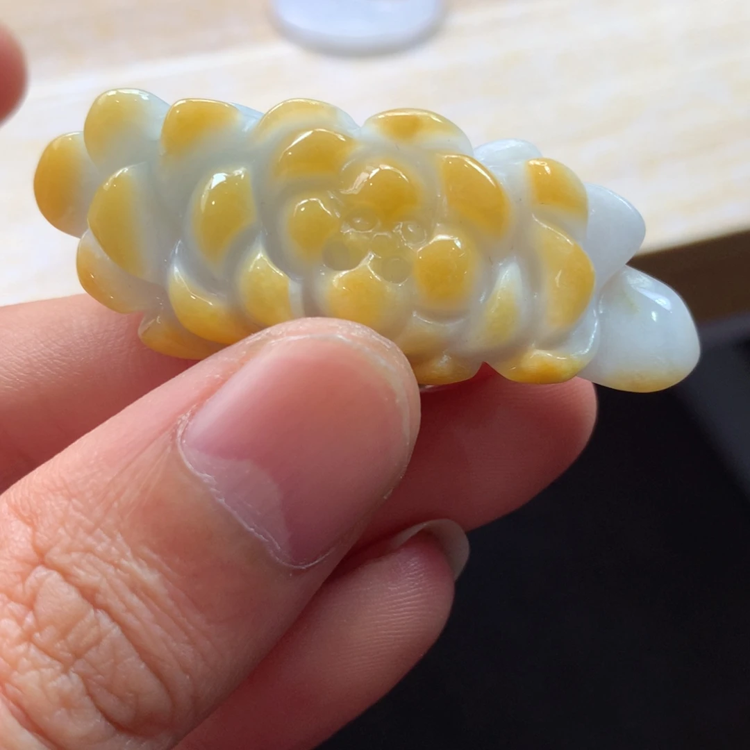 颈饰未镶嵌翡翠吊坠