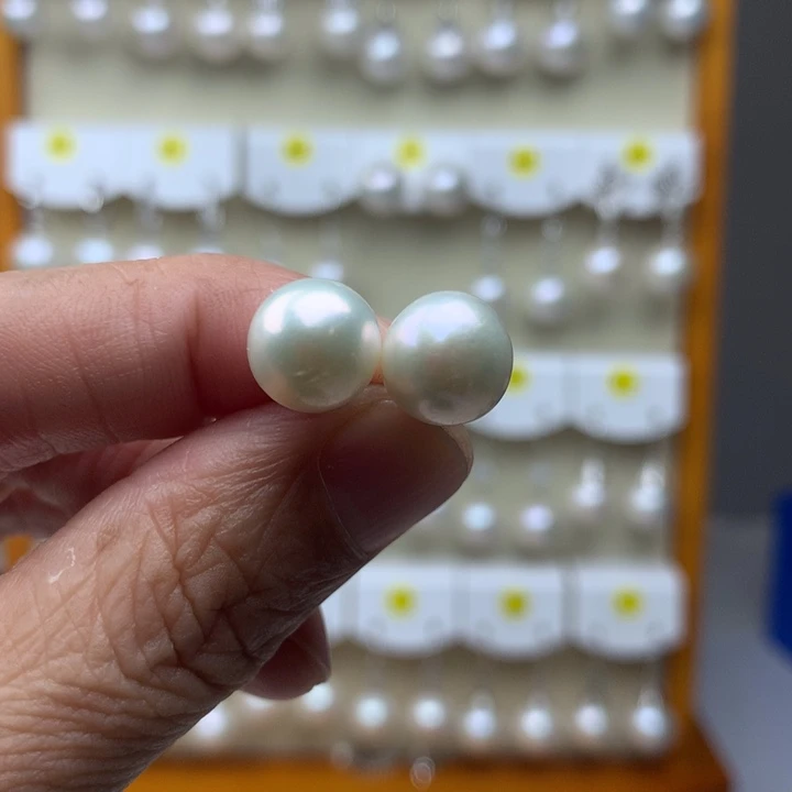 【闪购商品】银S925镶嵌淡水珍珠耳钉