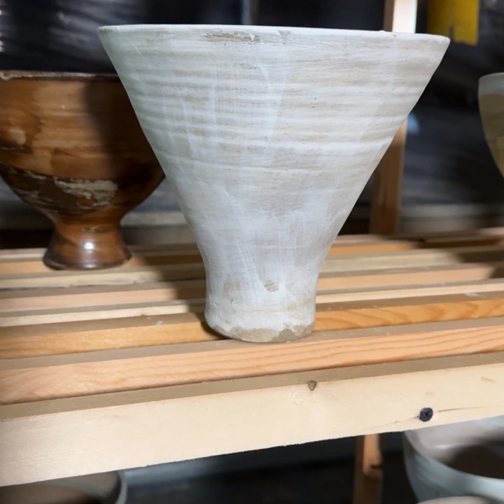 景德镇桌面陶瓷花盆