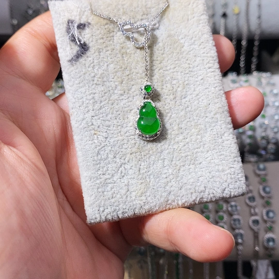翡翠银S925镶嵌颈饰