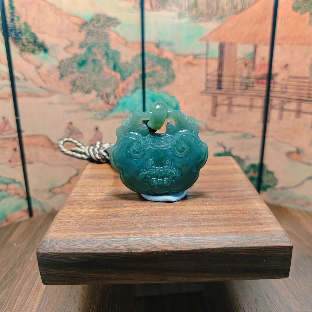 U和田玉平安锁吊坠1497