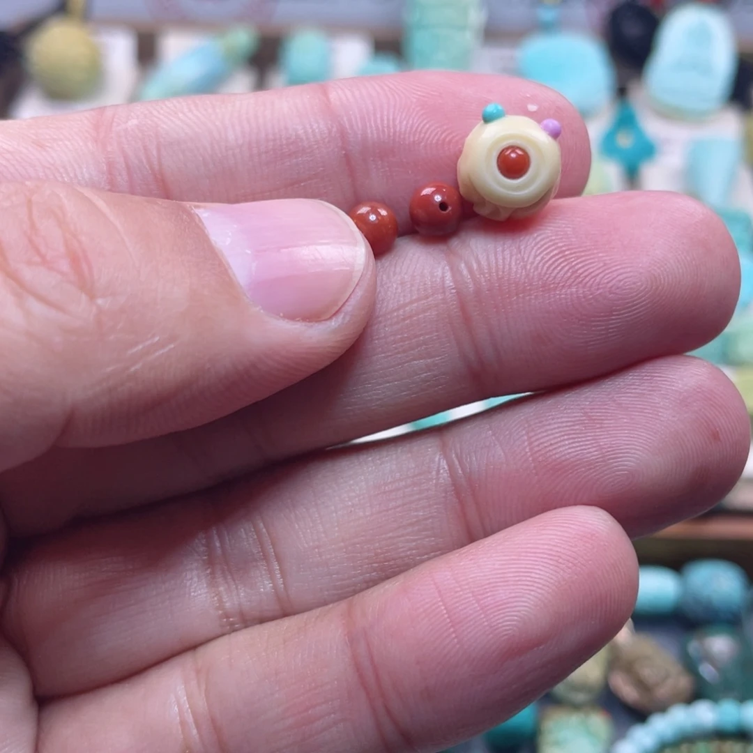 南红玛瑙配饰未镶嵌