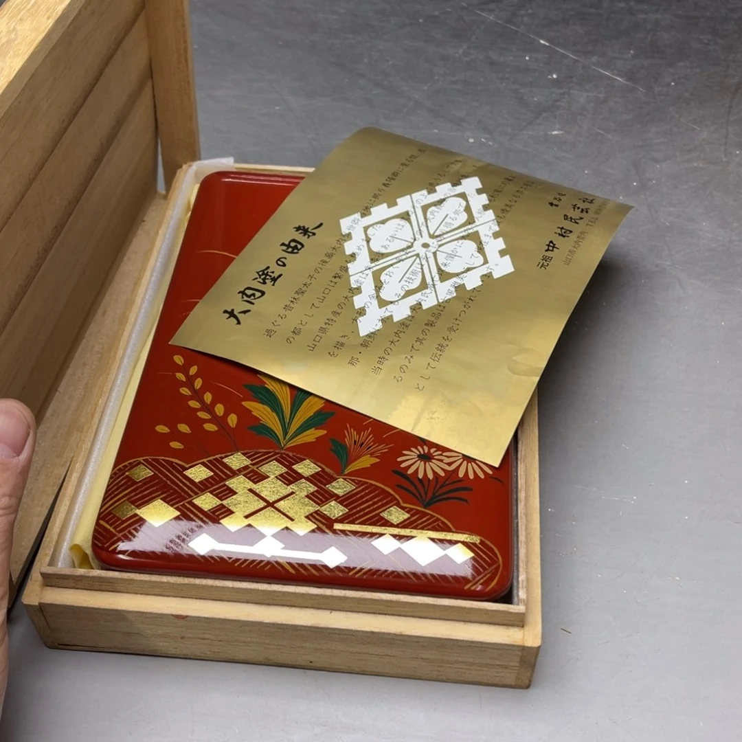 瓷片小***七密密麻麻地铺满一