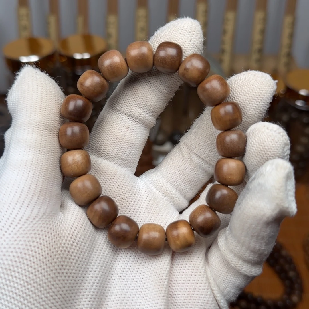 乡***树印度老山檀香手串10x11
