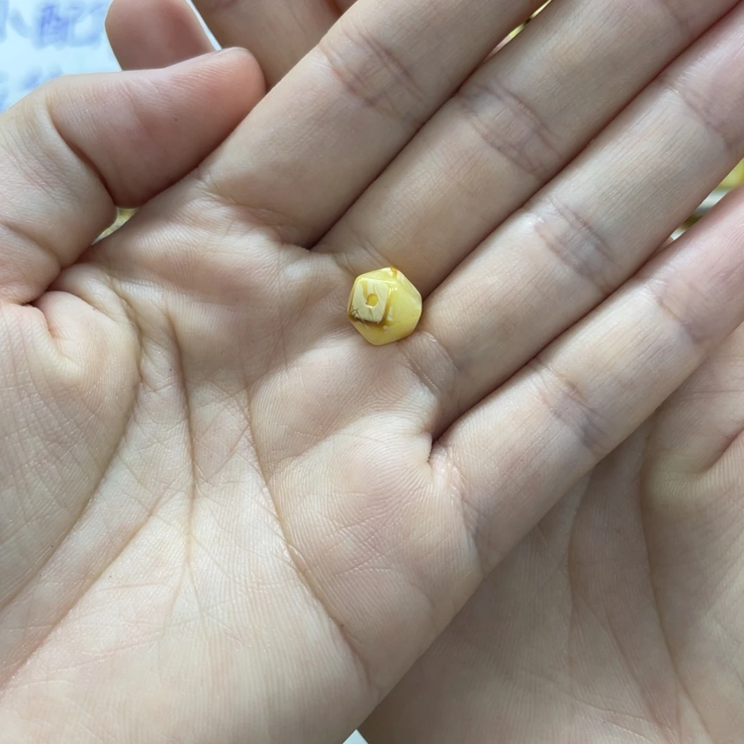 .****裸石琥珀未镶嵌梦娇存49
