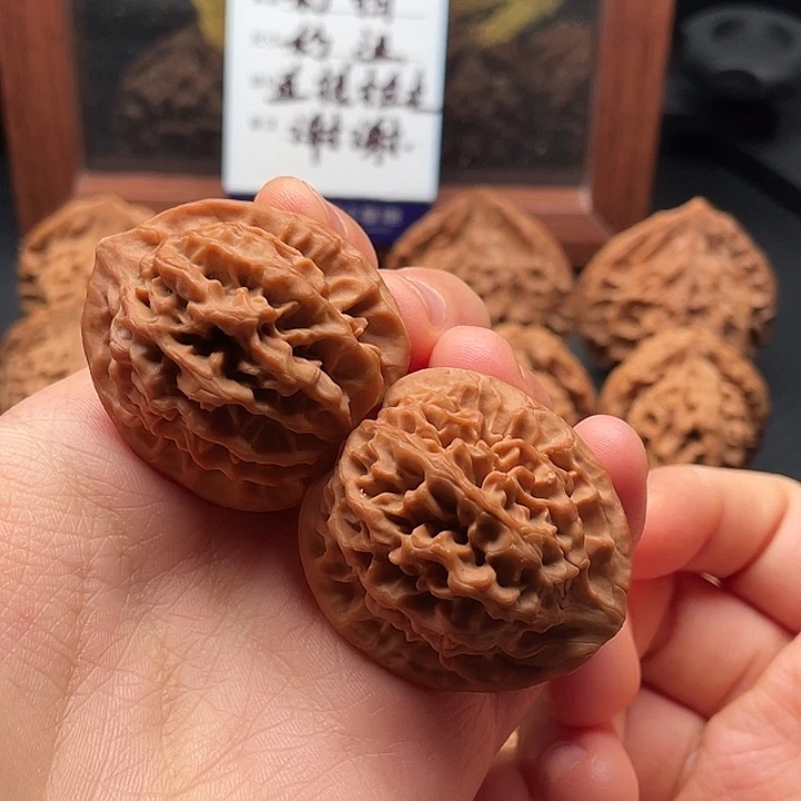 顾***寒核桃手串/手链秦岭