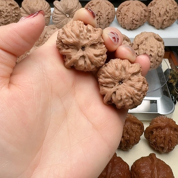 文玩核桃吊坠卡****?34全品苹果园打底费