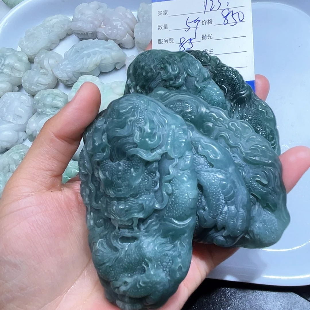 1***小翡翠未镶嵌颈饰这