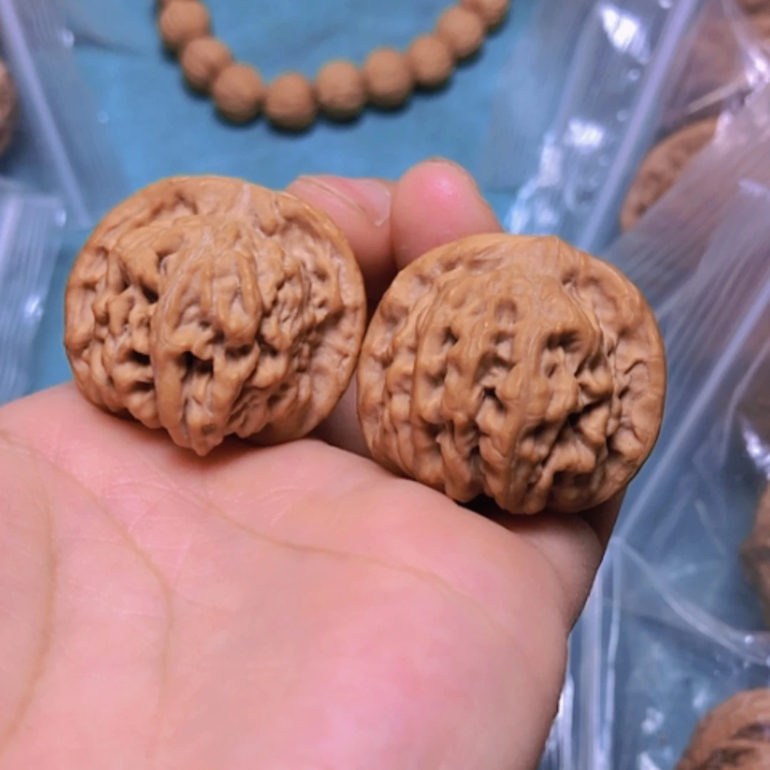 【闪购商品】核桃把件32天地有修