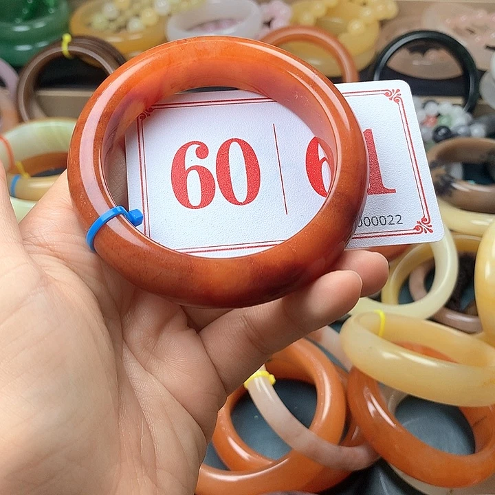 石英质玉（黄龙玉）未镶嵌手镯