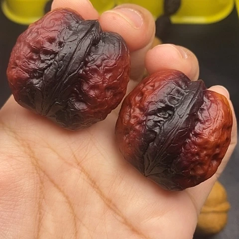 文玩核桃把件固****司38尺云南核桃