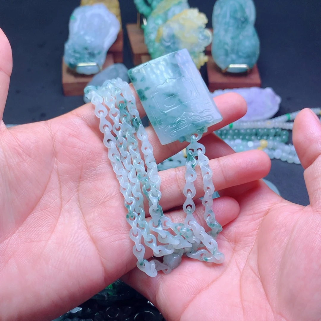 碧***天定制翡翠未镶嵌翡翠