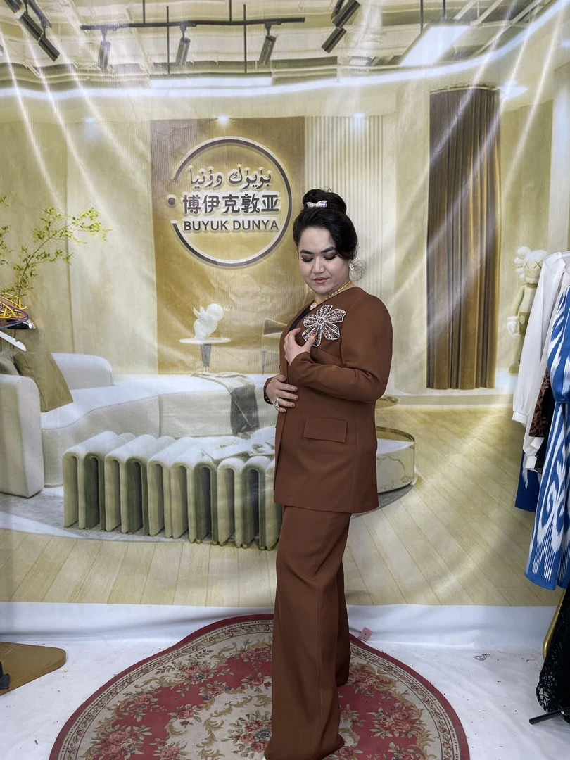 ixtan qapan 气质显瘦女神范时尚修身职业套装洋气设计感