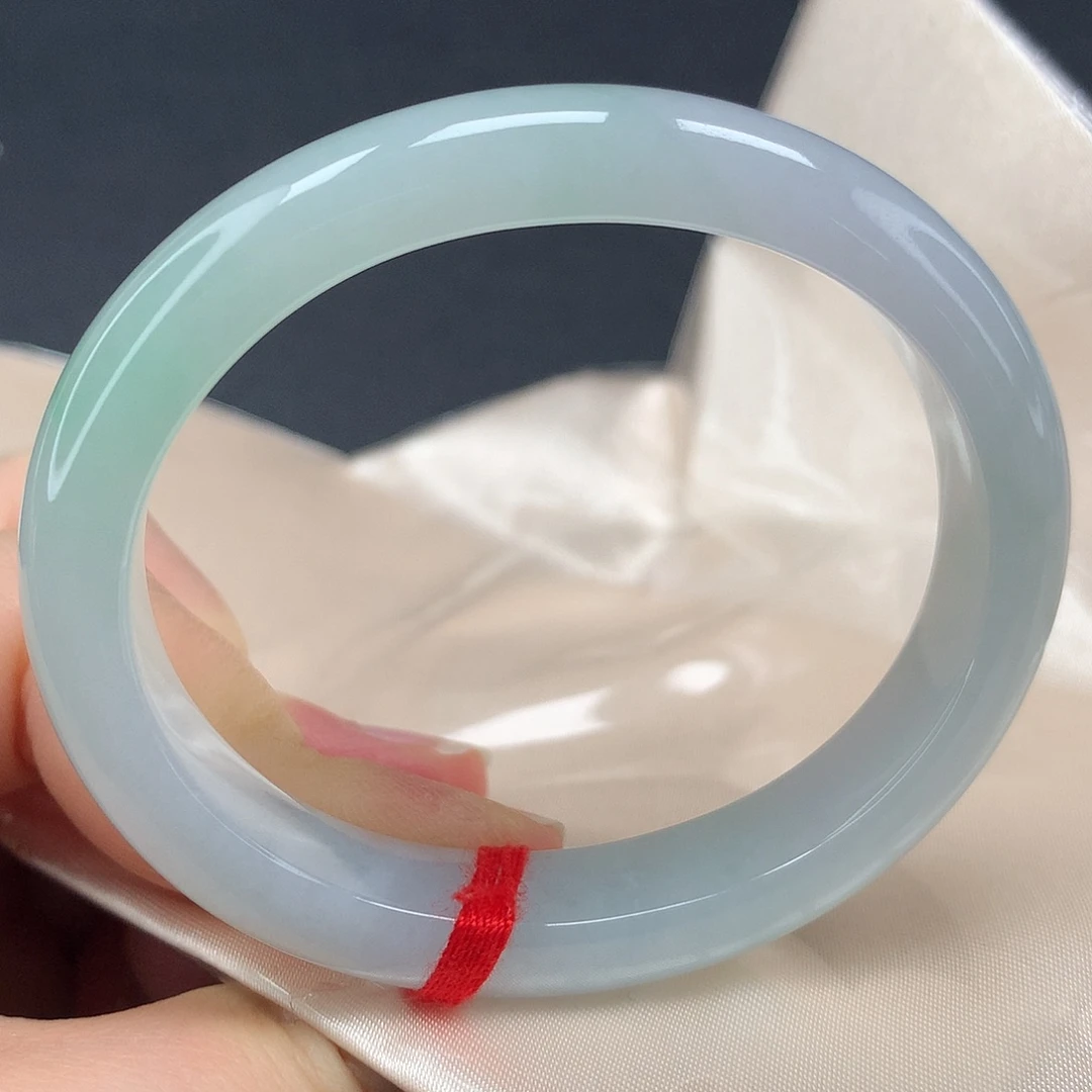 未镶嵌手镯翡翠，7号贵妃，正圈戴50.51