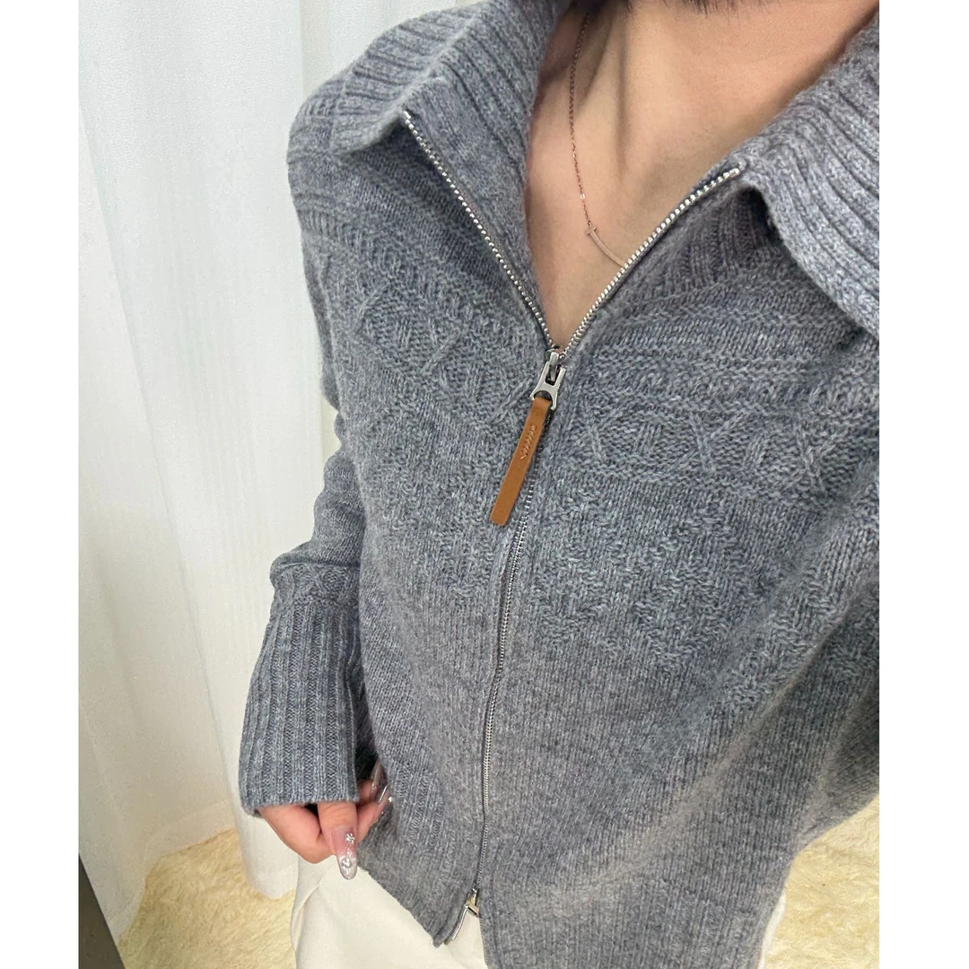 秋冬女装羊毛外套百搭半高方领纯色修身针织衫休闲通勤法式分外套