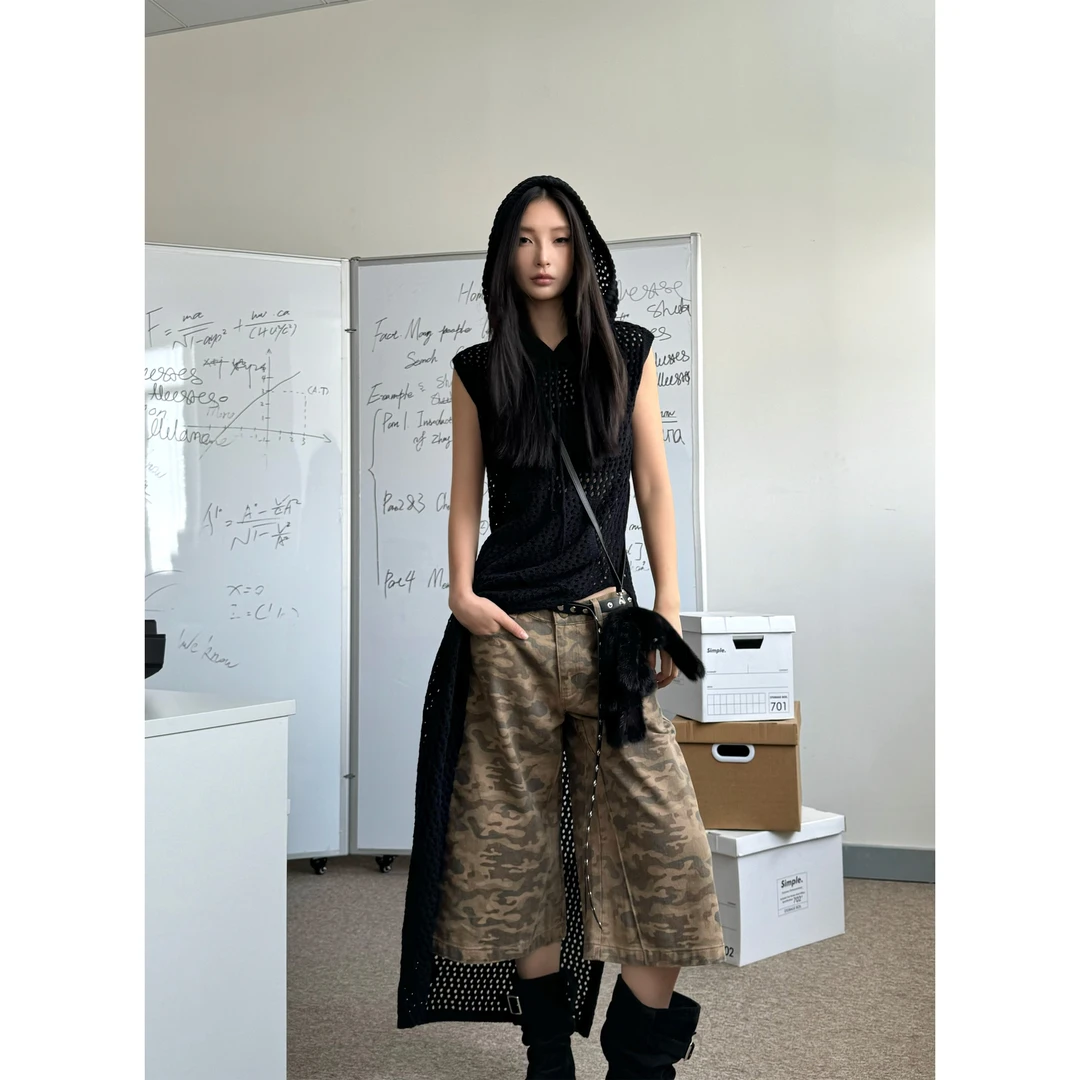 IAMC PLUS 夜色缝隙 雪尼尔镂空编织连帽连衣裙