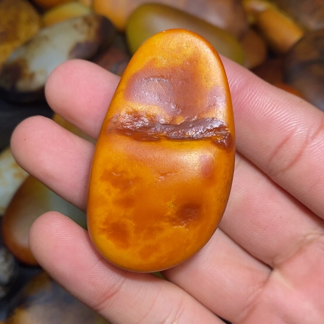 和田玉未镶嵌珠宝奇石