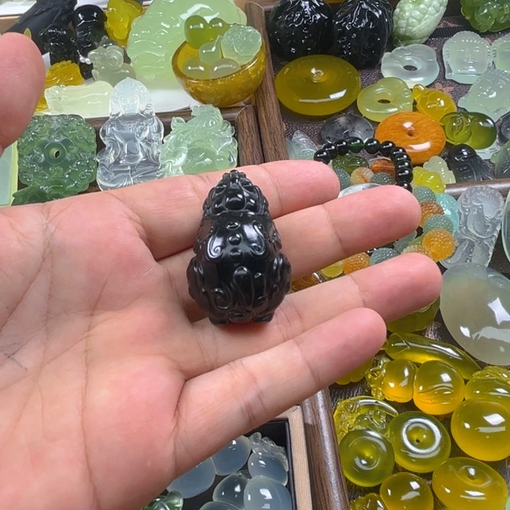 未镶嵌岫玉吊坠(不含链)狮**巴