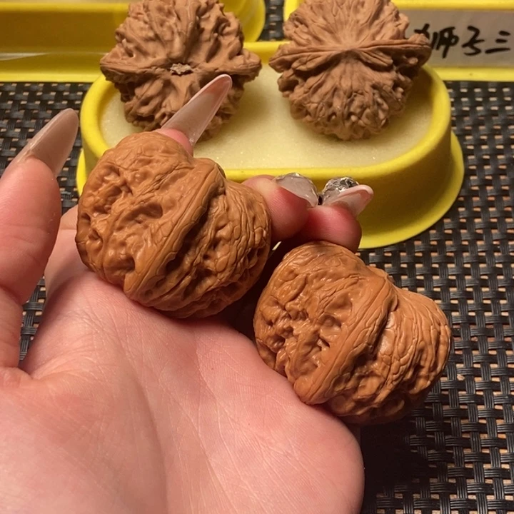 吊坠文玩核桃45元宝