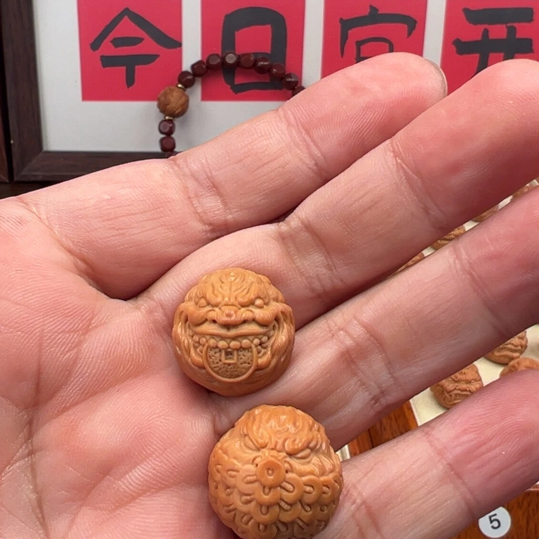 披***肠核桃手串/手链金币面罩界域金币两颗