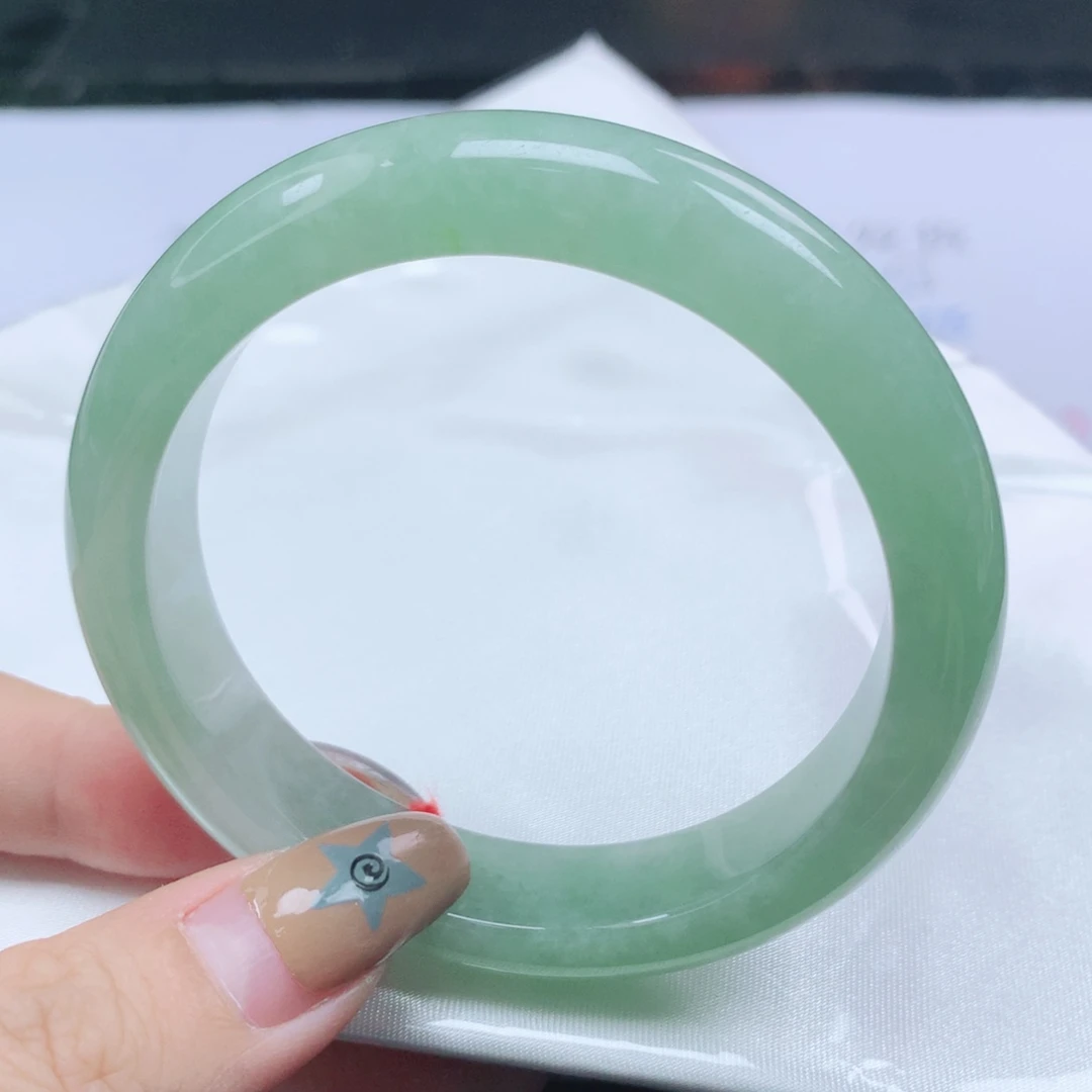 翡翠未镶嵌手镯翡翠55.7冰润果绿正圈