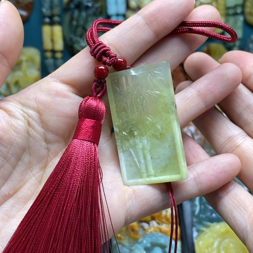 【闪购商品】岫玉颈饰未镶嵌竹牌