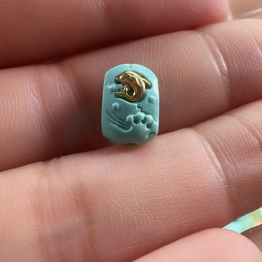 绿松石未镶嵌颈饰