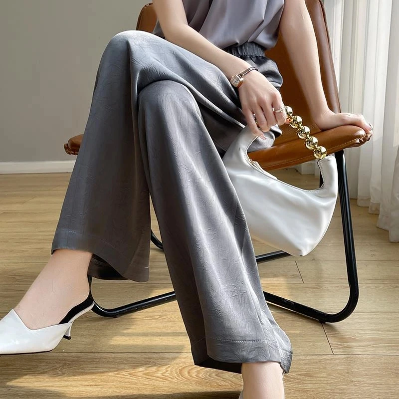 2025春季新款轻奢缎面手抓花阔腿裤女士透气亲肤百搭休闲减龄裤子