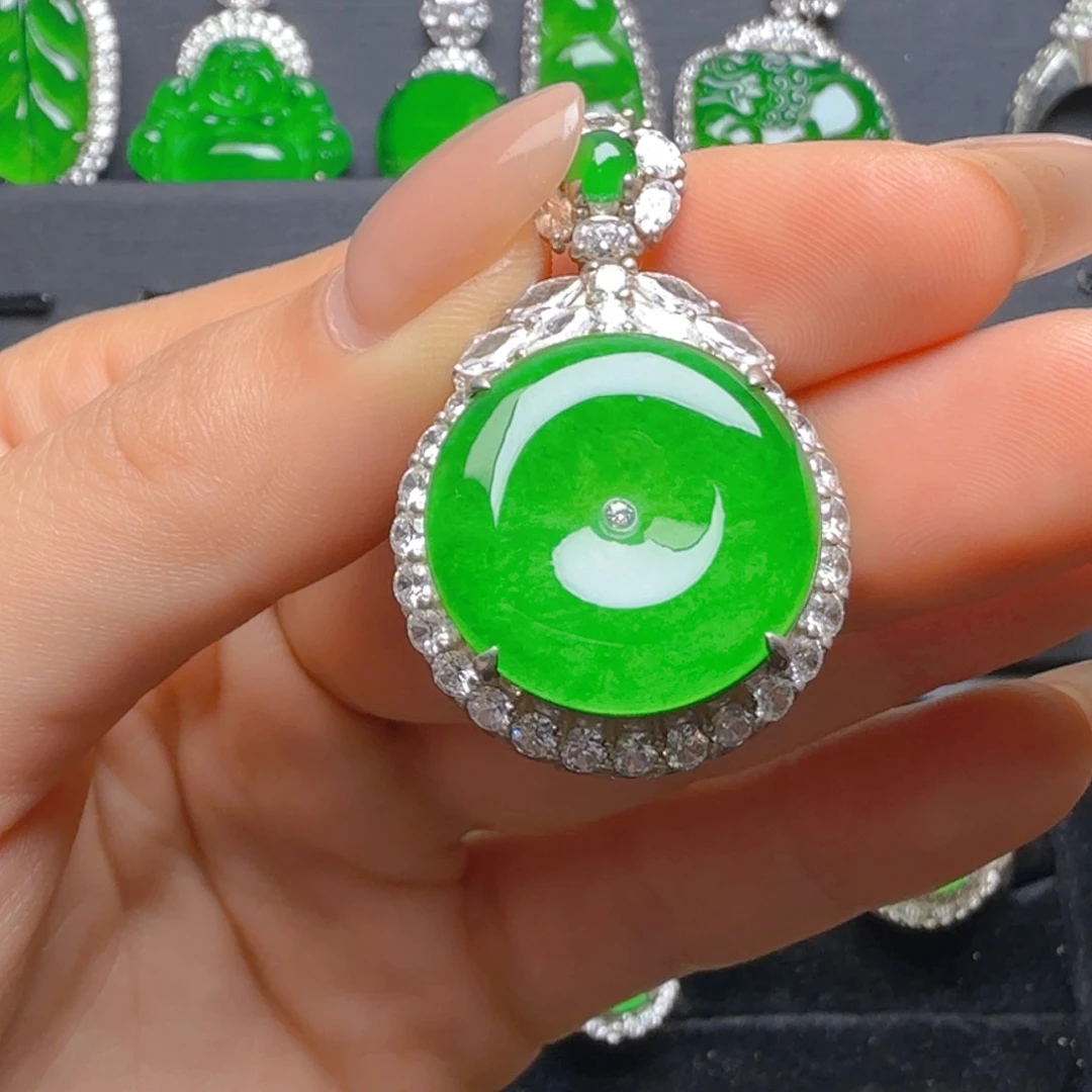 颈饰银S925镶嵌翡翠