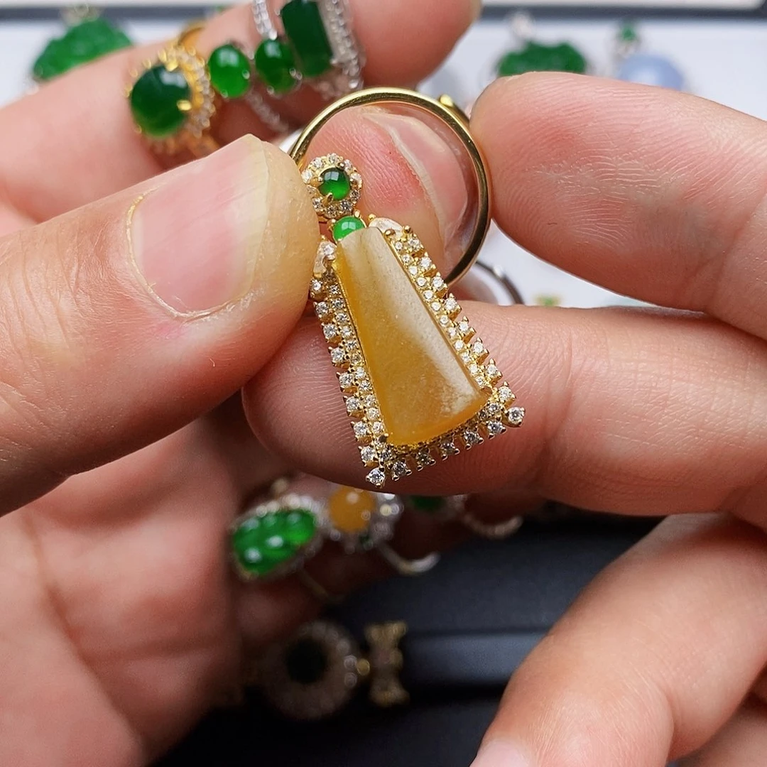 翡翠颈饰银S925镶嵌项链