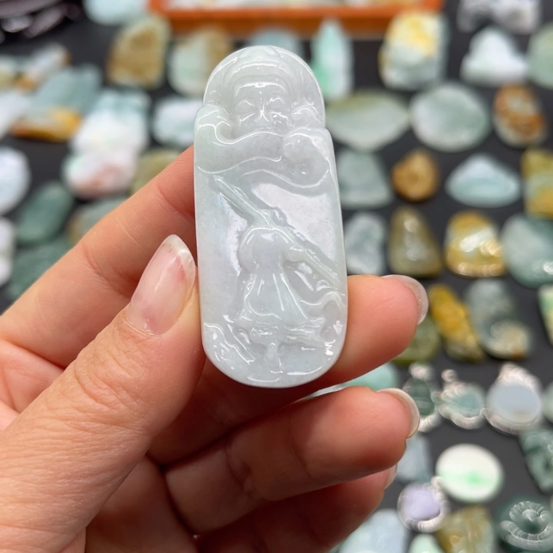 【闪购商品】翡翠颈饰未镶嵌一心向佛