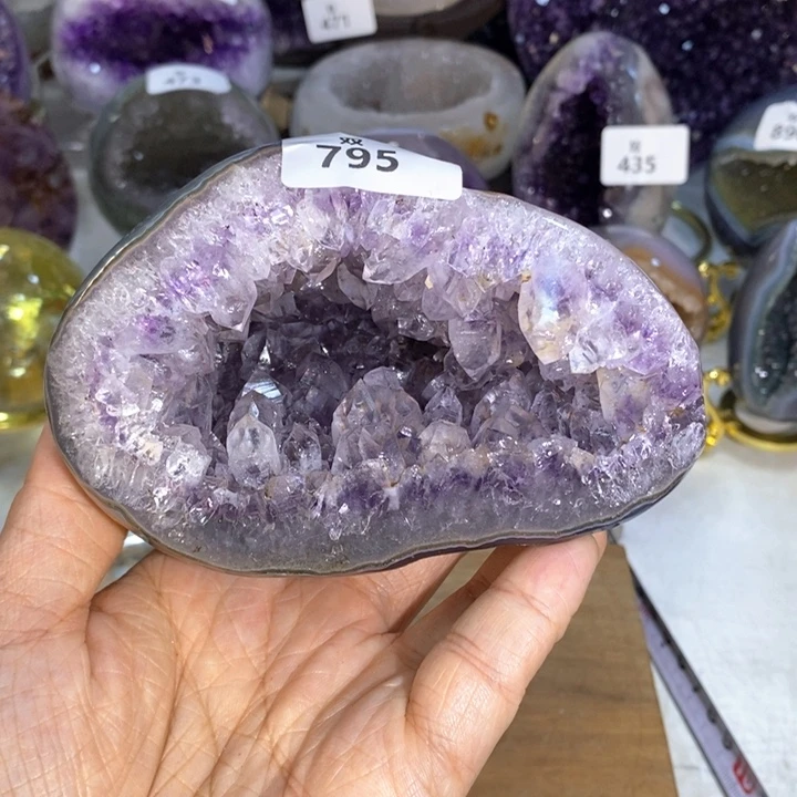 未镶嵌水晶大型摆件（非配饰）