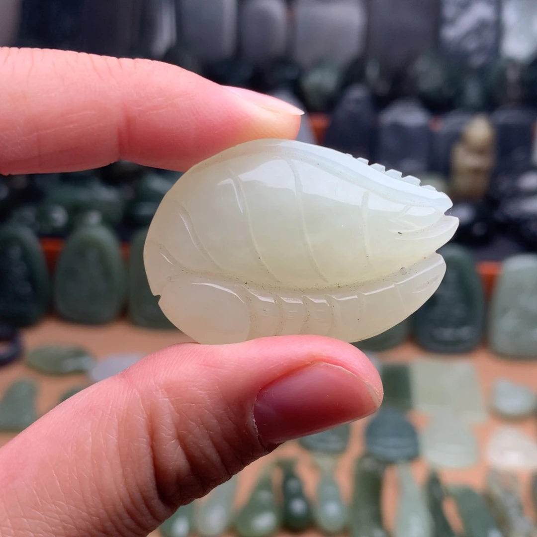 和田玉未镶嵌颈饰挂件06