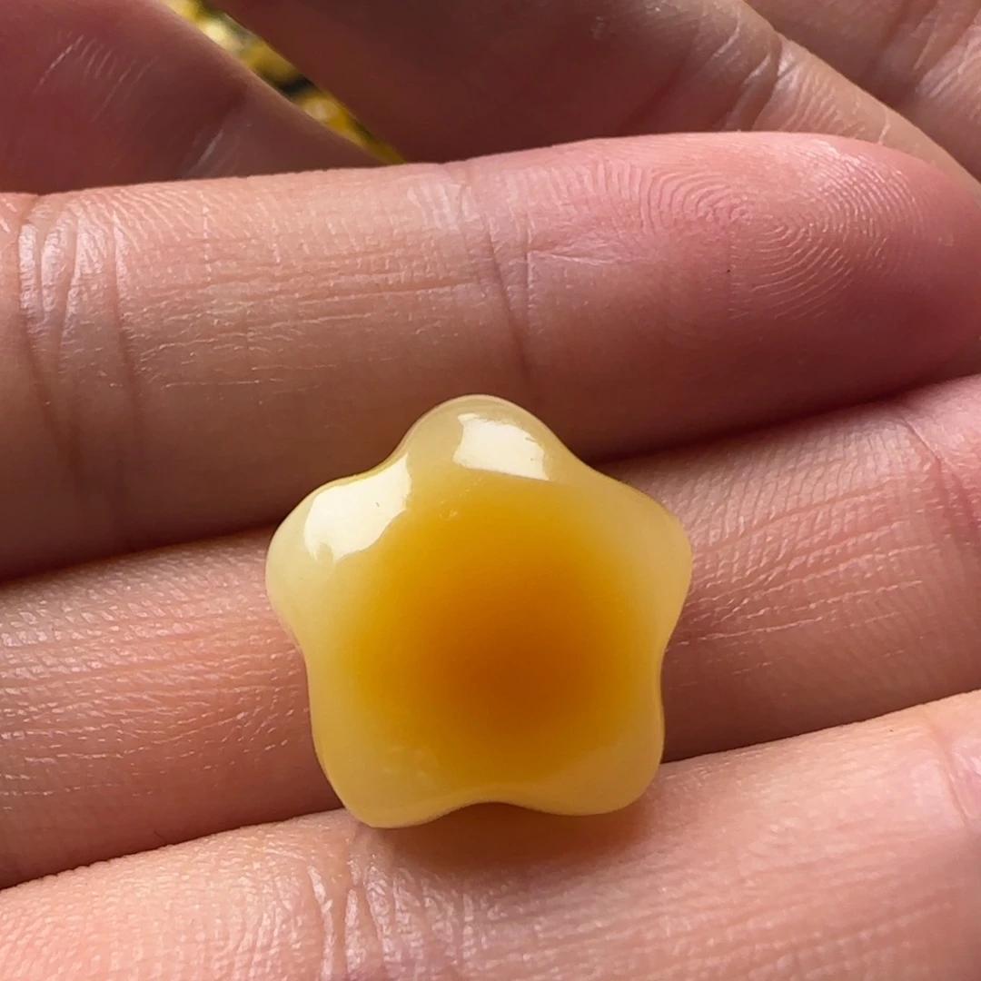 蜜蜡未镶嵌颈饰蜜蜡俏色星星吊坠（打孔备注不退换）