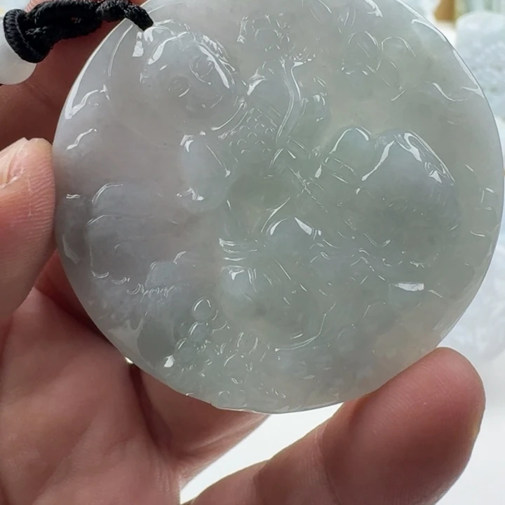 翡翠未镶嵌颈饰天然缅甸A货翡翠