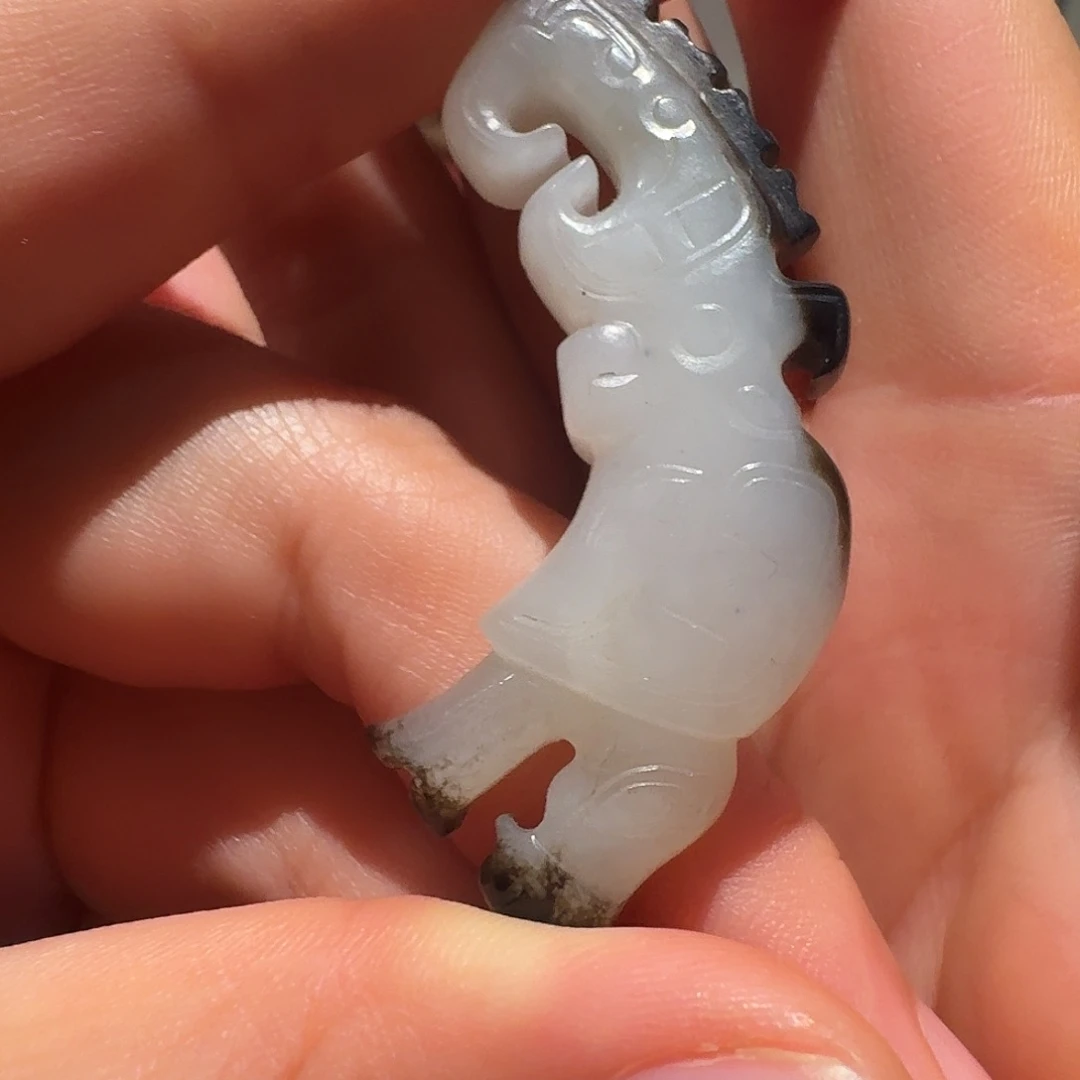 泠***滐和田玉未镶嵌挂件