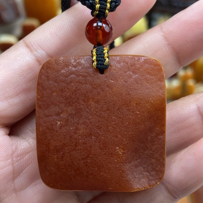 【闪购商品】琥珀颈饰未镶嵌