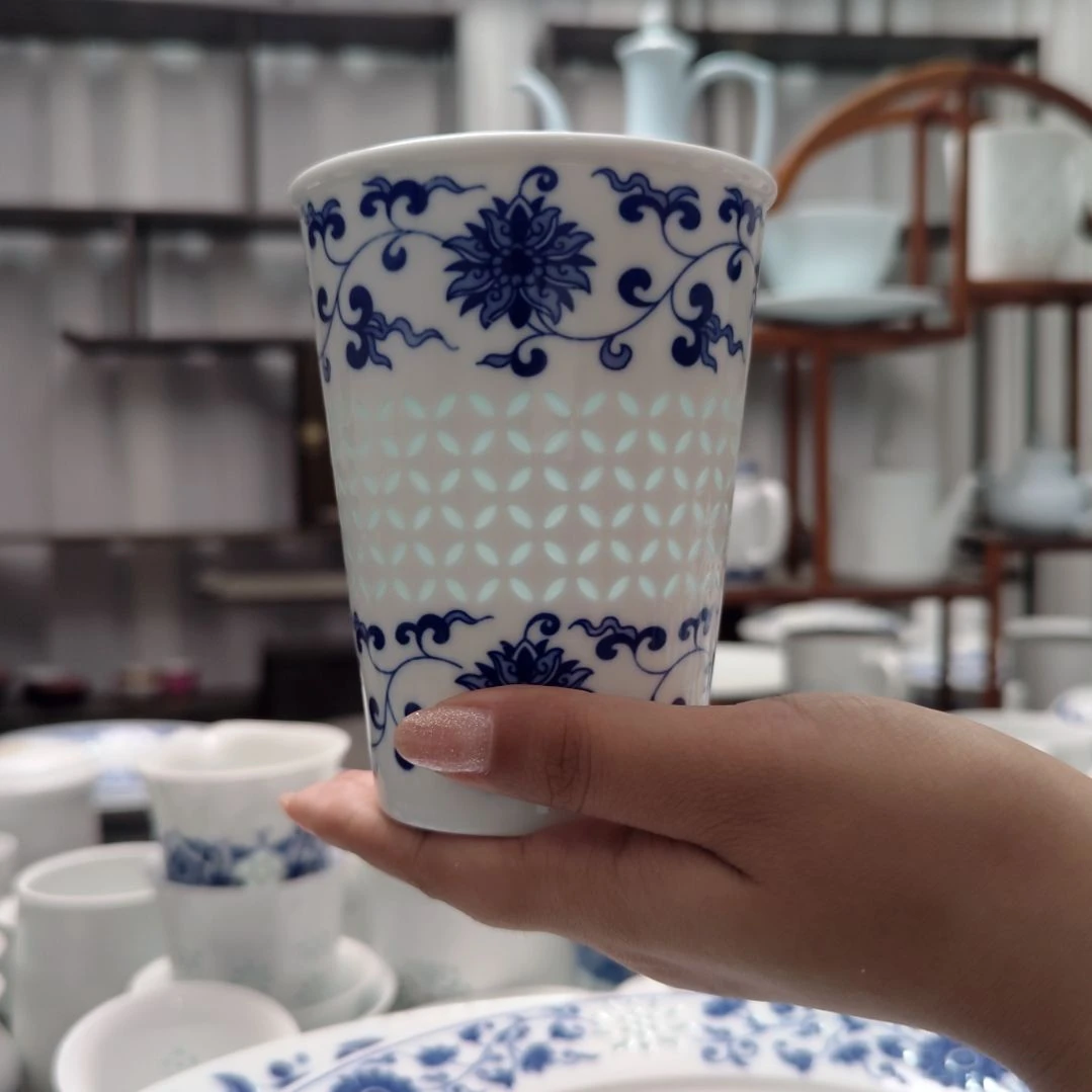 瓷缠枝莲可乐杯一个