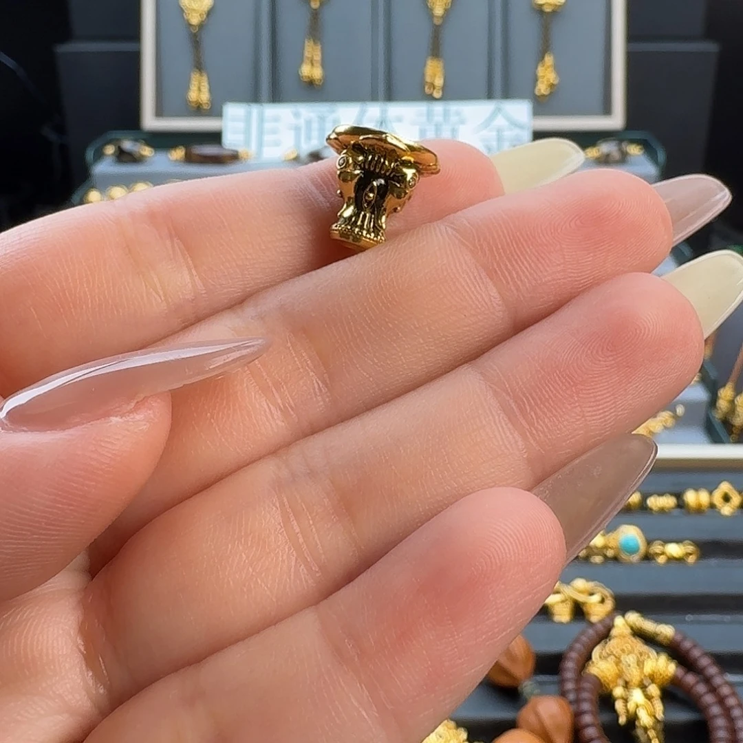 足银合成立方氧化锆