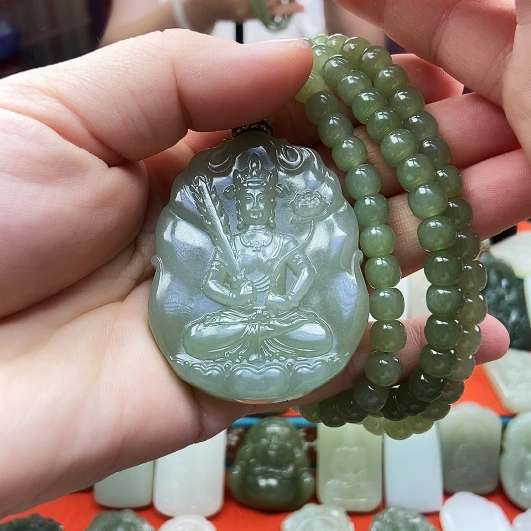 颈饰未镶嵌和田玉