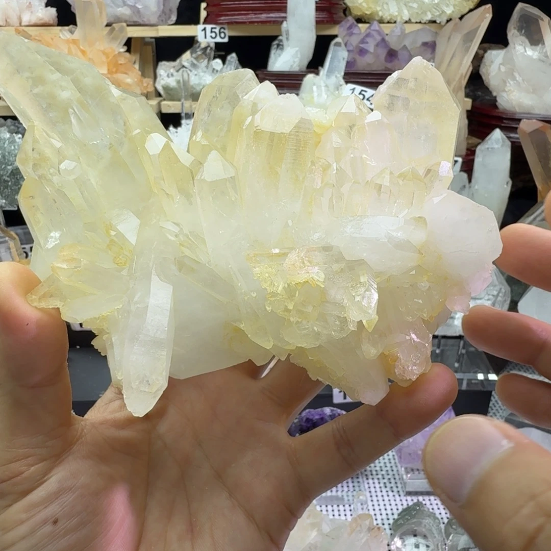 石材西藏喜马拉雅水晶摆件