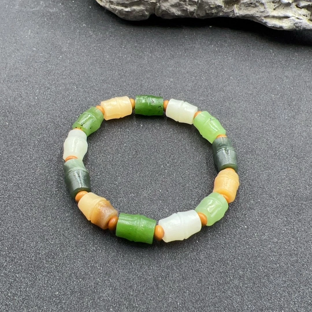 BY0122FSYN标71 和田玉手串